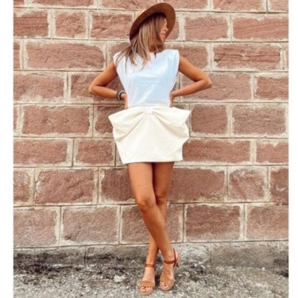 BLOGGER'S FAVE! Zara Voluminous Mini Skirt White Sz XS NWT - Picture 16 of 17